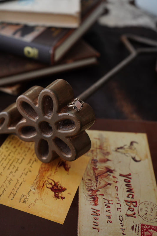 Vintage MOP Ring - Sz 3.5
