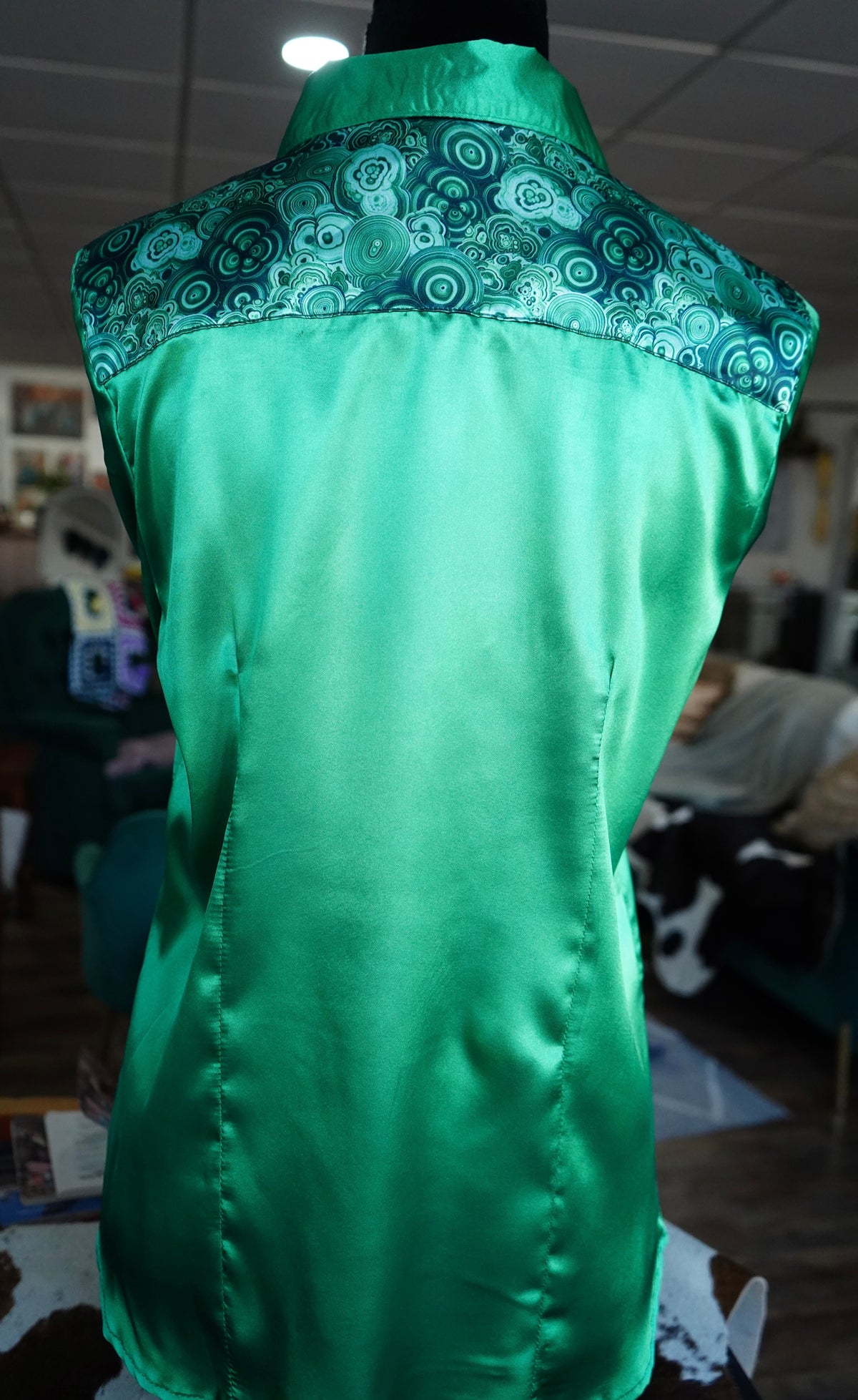 L - Malachite on Kelly Green Satin Button Down