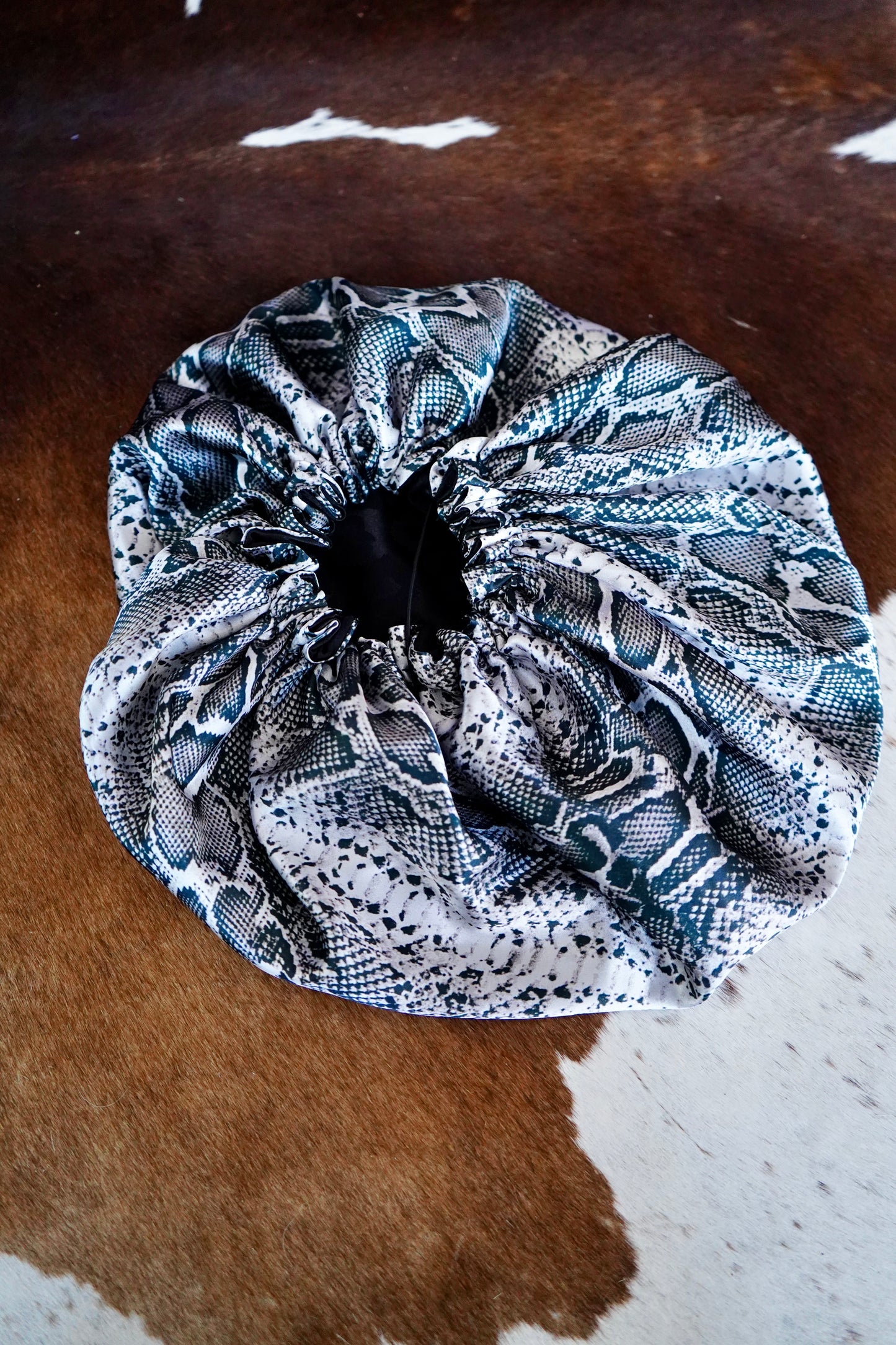 Daisy Satin Bonnets