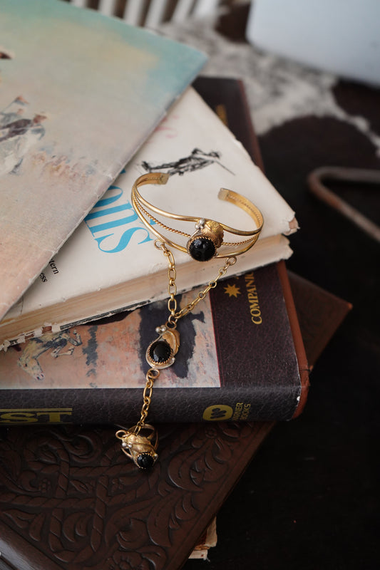 Vintage Gold & Black Onyx Lariat Bracelet - Sz 4.75
