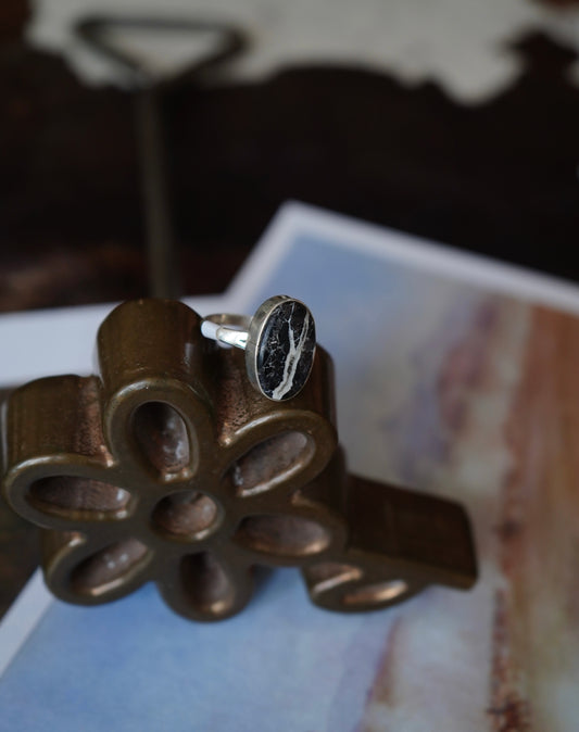 Allen Tolino Oval White Buffalo Ring - Sz 7