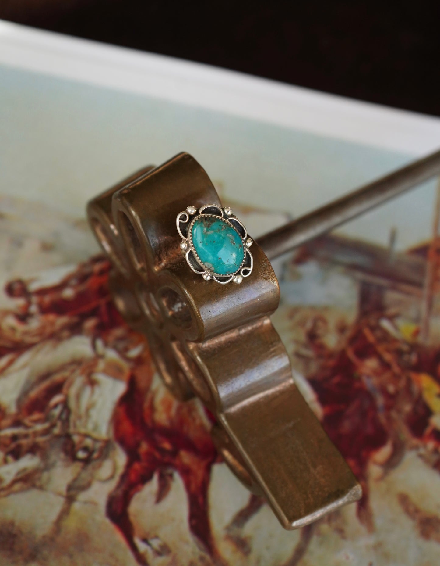 Blue Turquoise w/ Swirl Boarder - Sz 5.5