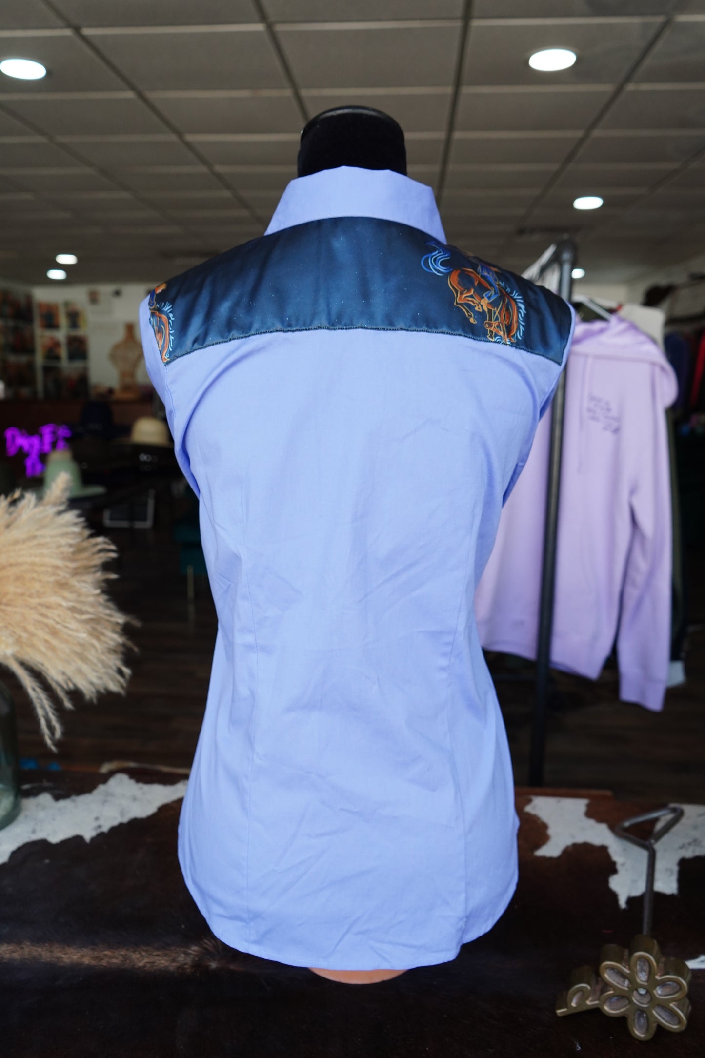 L - Lilac Cotton w/ Smokey Buckers Button Down