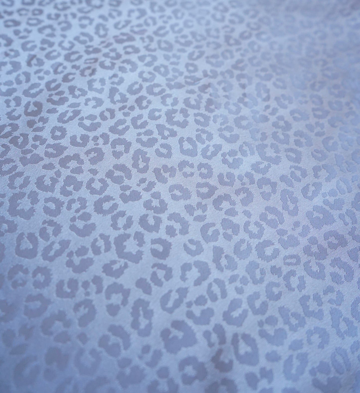 Silver Dainty Cheetah Jacquard DS Wild Rag