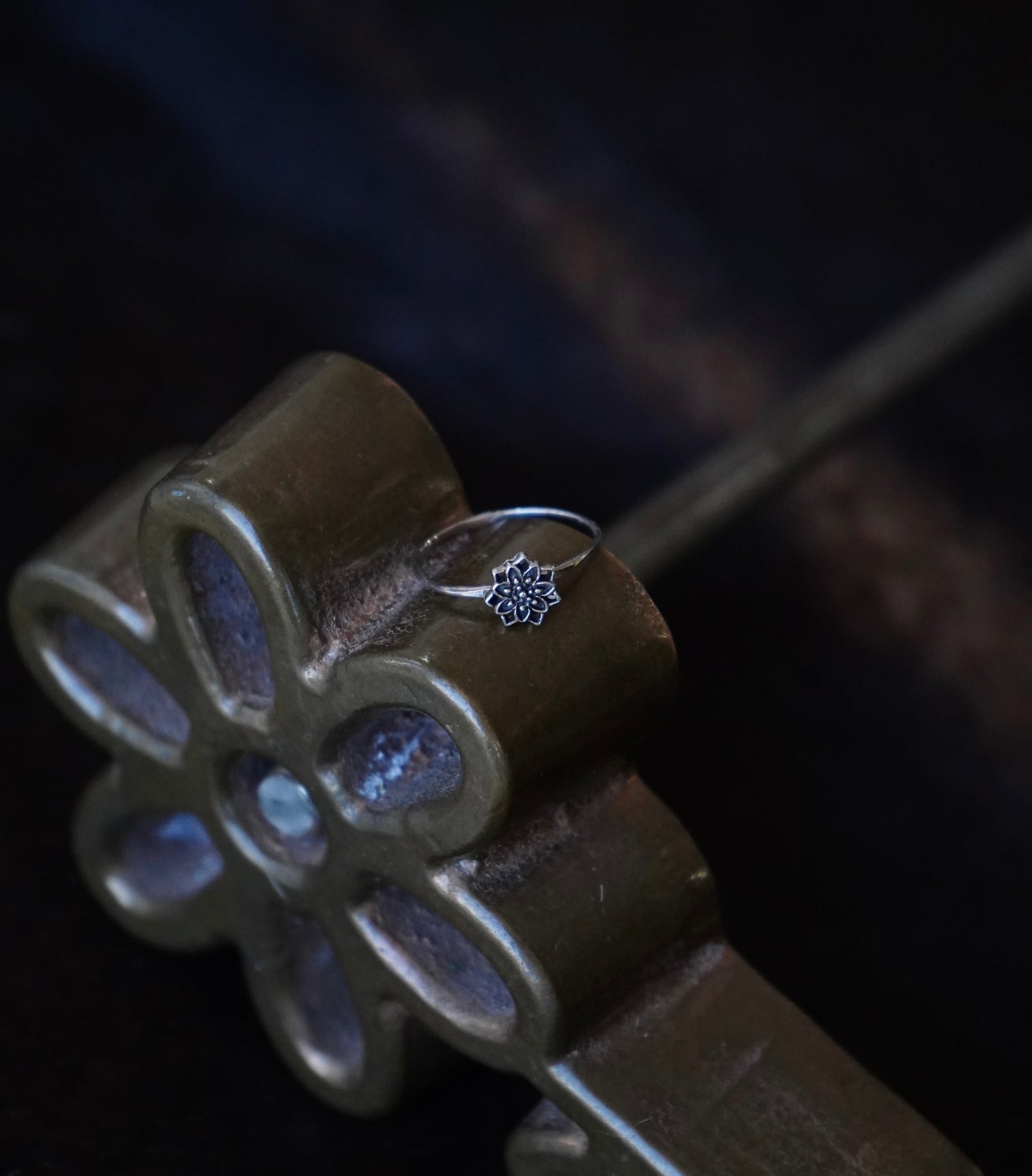 Dainty Sterling Silver Flower Ring - Sz 8