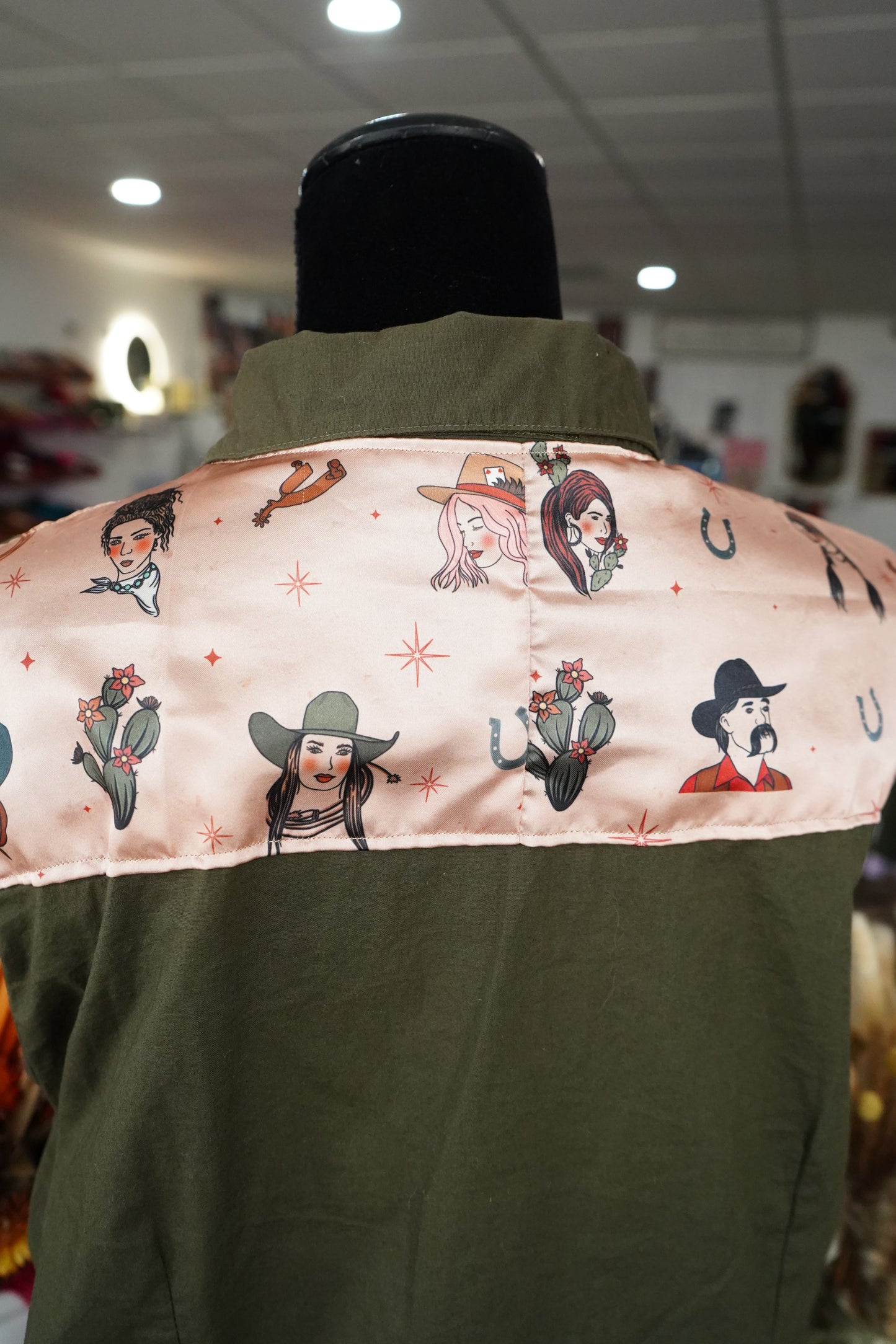 3XL - PRE-LOVED Western Drawings on Olive Cotton Button Down