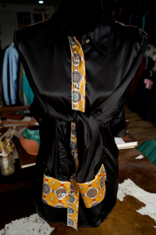 3XL - Mustard Steer Skulls & Concho’s on Black Button Down