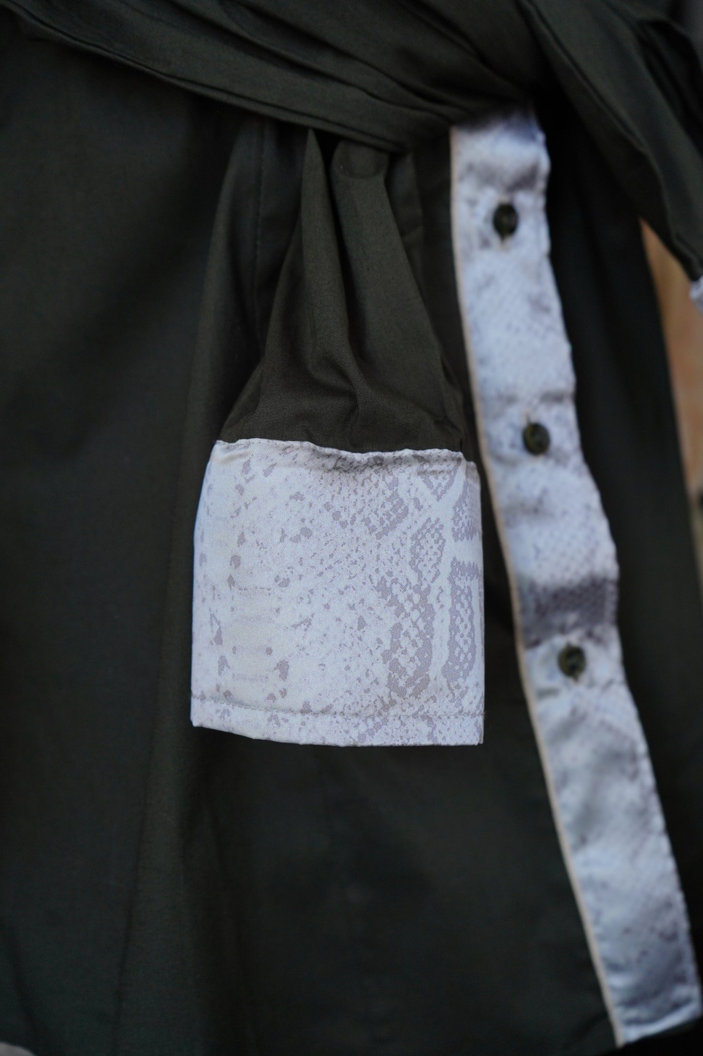 XL - Olive Cotton w/ Beige Snakeskin Button Down