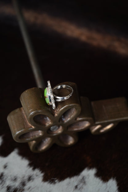 Green Mojave Teardrop w/ Shells Ring - Adj