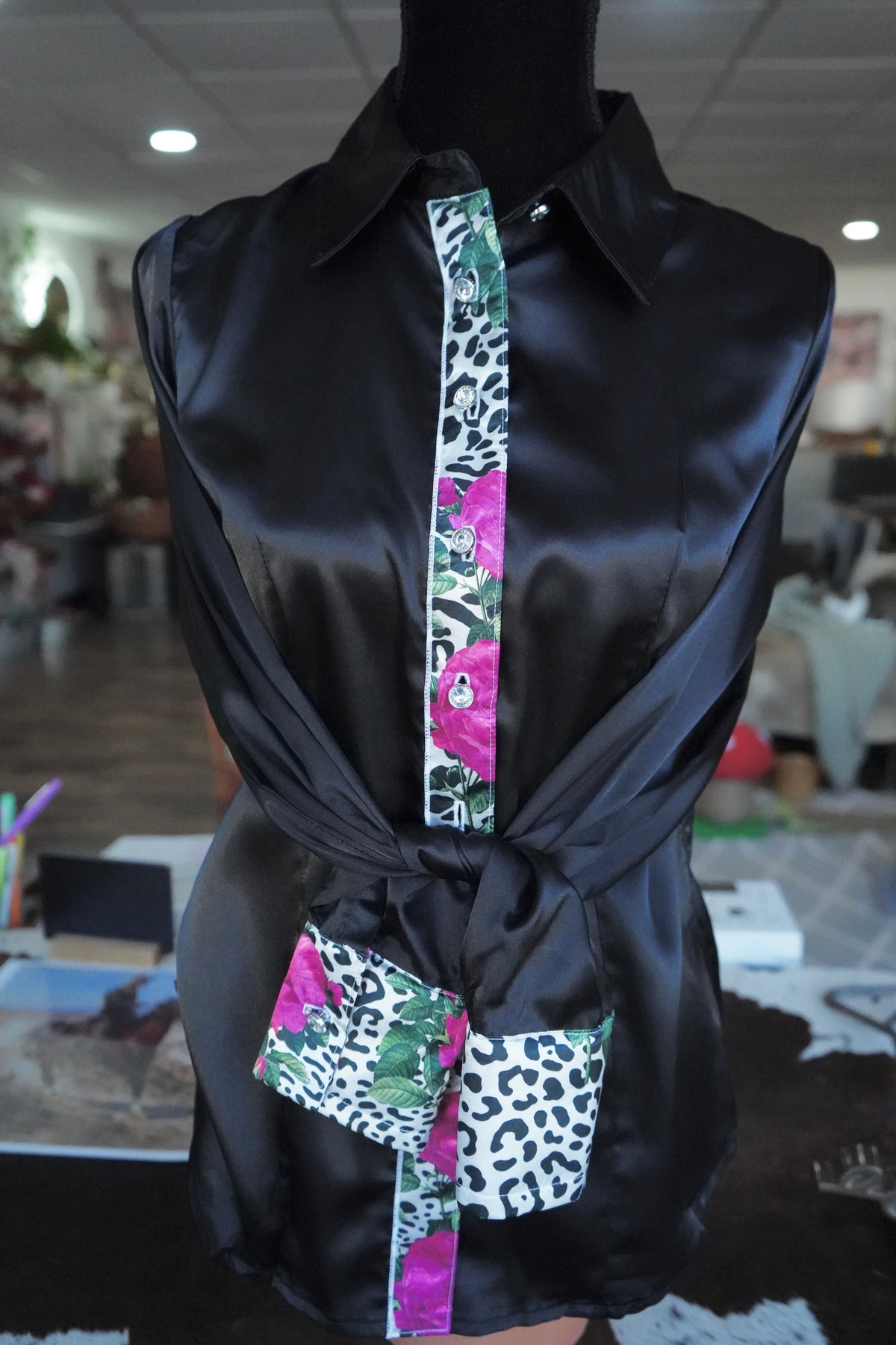 M - Snow Leopard & Roses on Black Satin Button Down