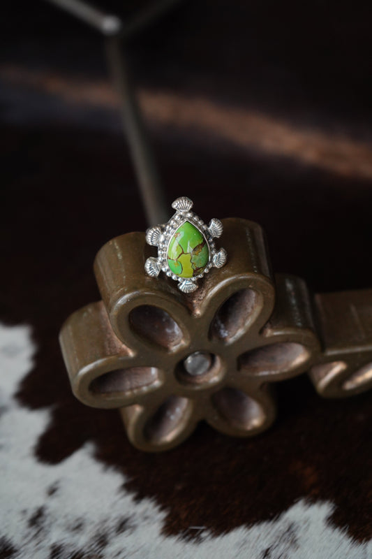 Green Mojave Teardrop w/ Shells Ring - Adj