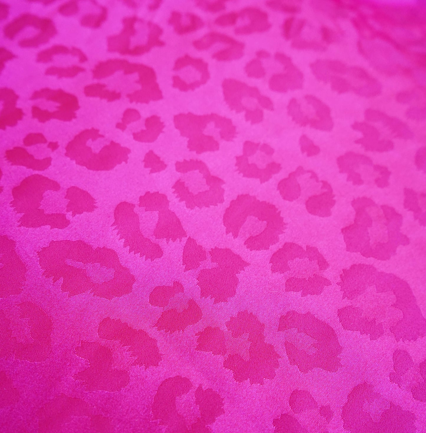 Large Jacquard Cheetah DS Wild Rags