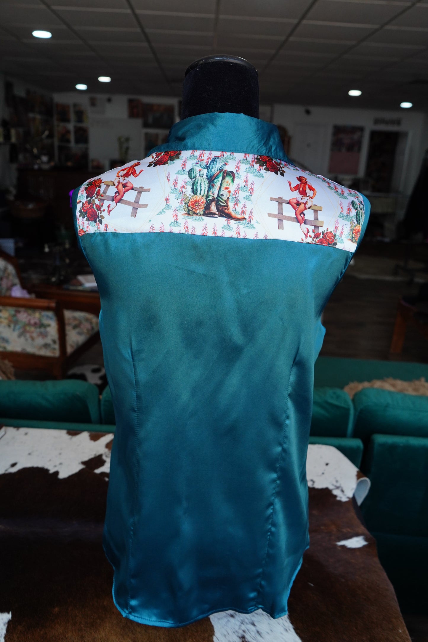 L - Red Headed Cowgals on Teal Satin Button Down