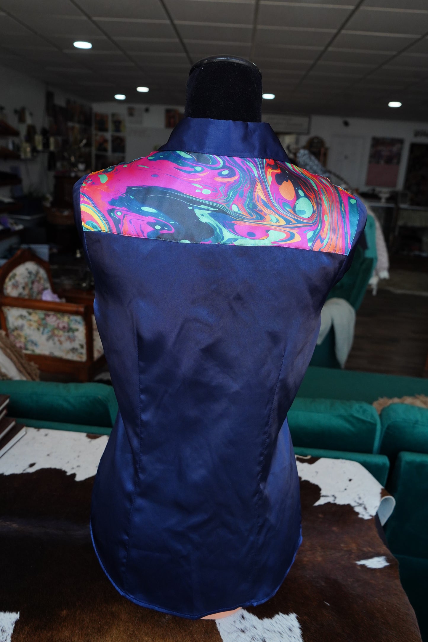 M - Turquoise & Pink Oil-spill on Navy Satin Branded Button Down