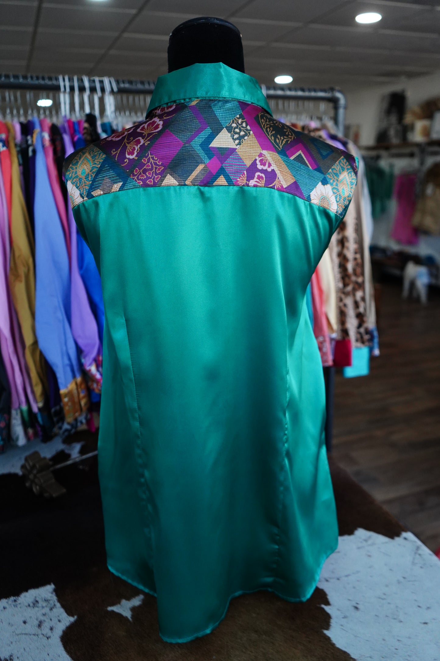 3XL - Magenta & Teal Quilt Tiles on Emerald Satin Button Down