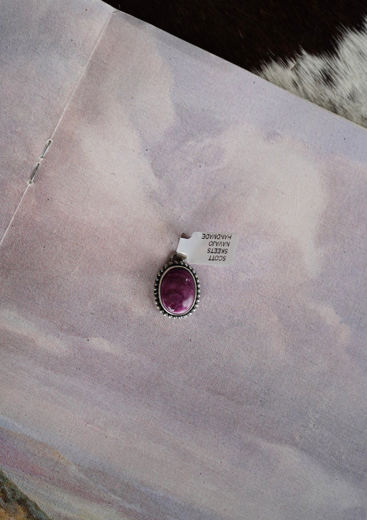 Scott Skeets Purple Spiny Pendant w/ Beaded Border