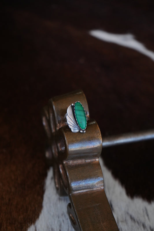 Vintage Malachite w/ Silver Leaf Ring - Sz 5.75