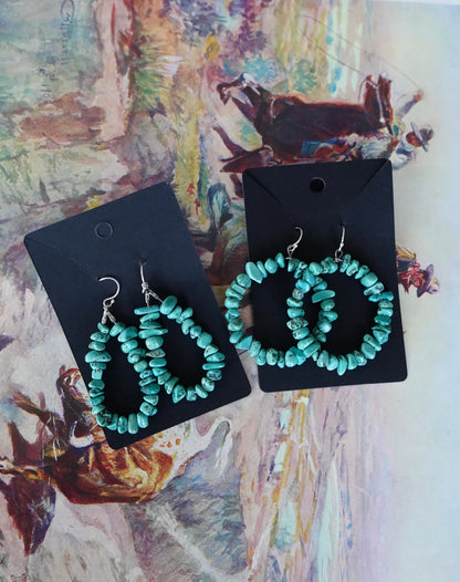 Turquoise Chip Fish Hook Earrinsg