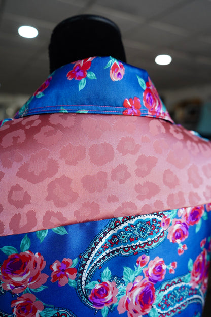 Daisy Original Blue Rose Paisley w/ Mauve Cheetah Button Down - Size 8