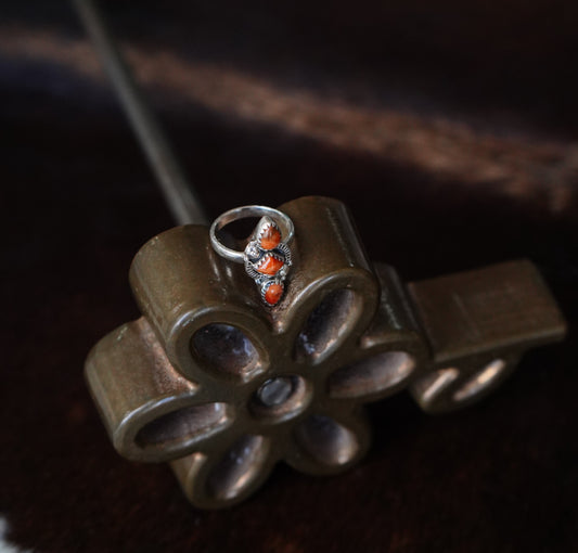 3 Stone Orange Spiny Ring - Sz 7