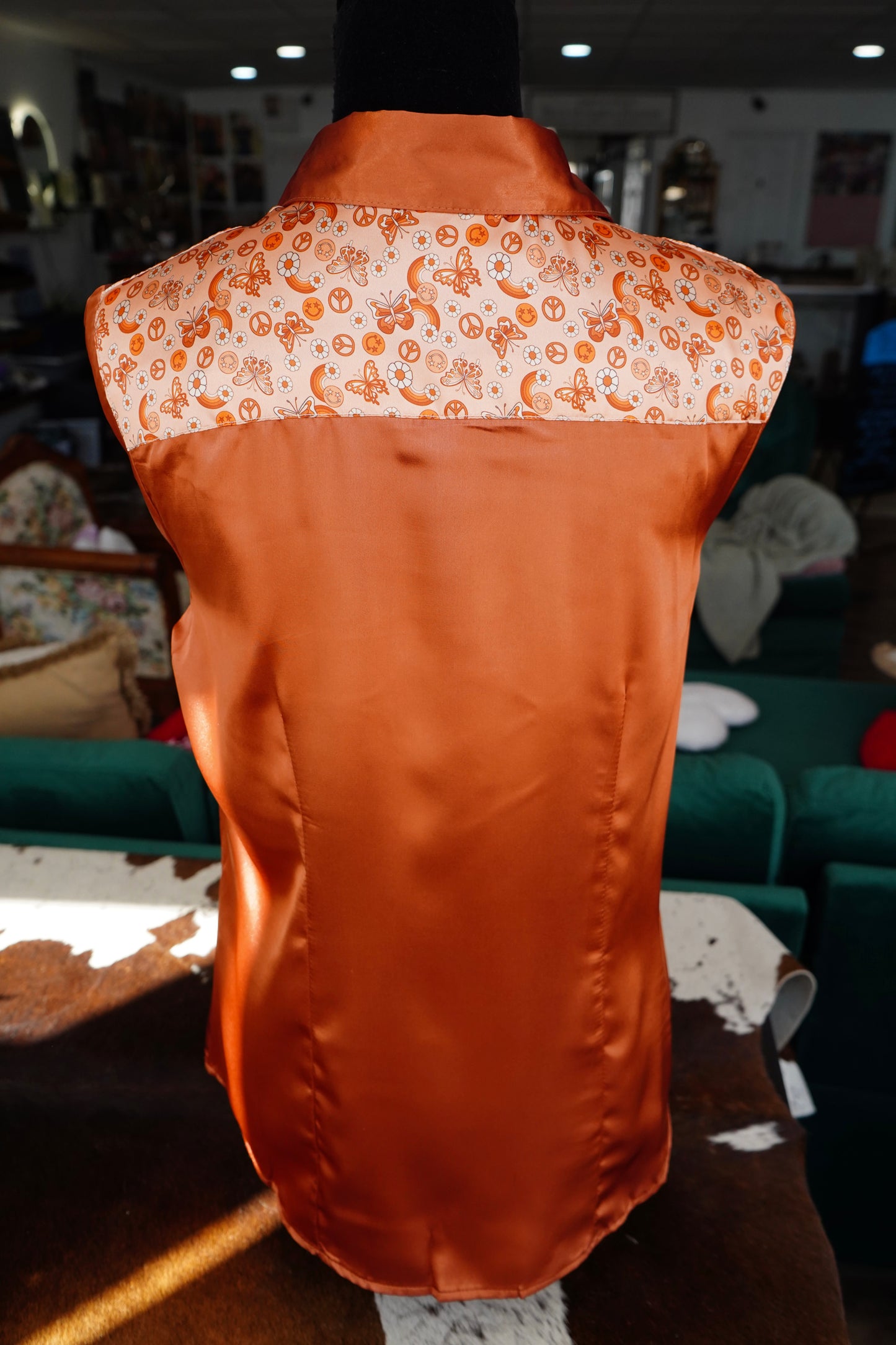 L - Dainty Hippie Butterflies on Rust Satin Button Down