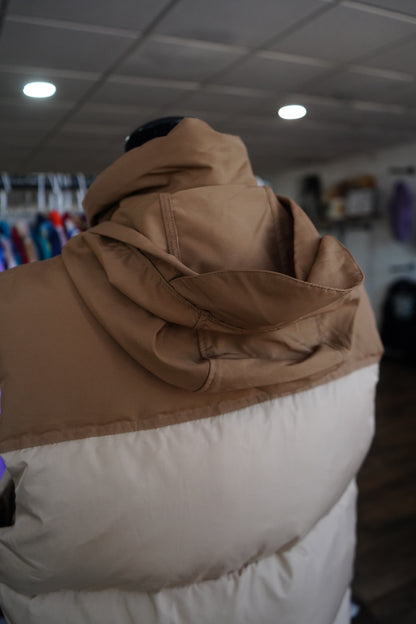 L - The North Face Vest w/ Daisy Spades Vest