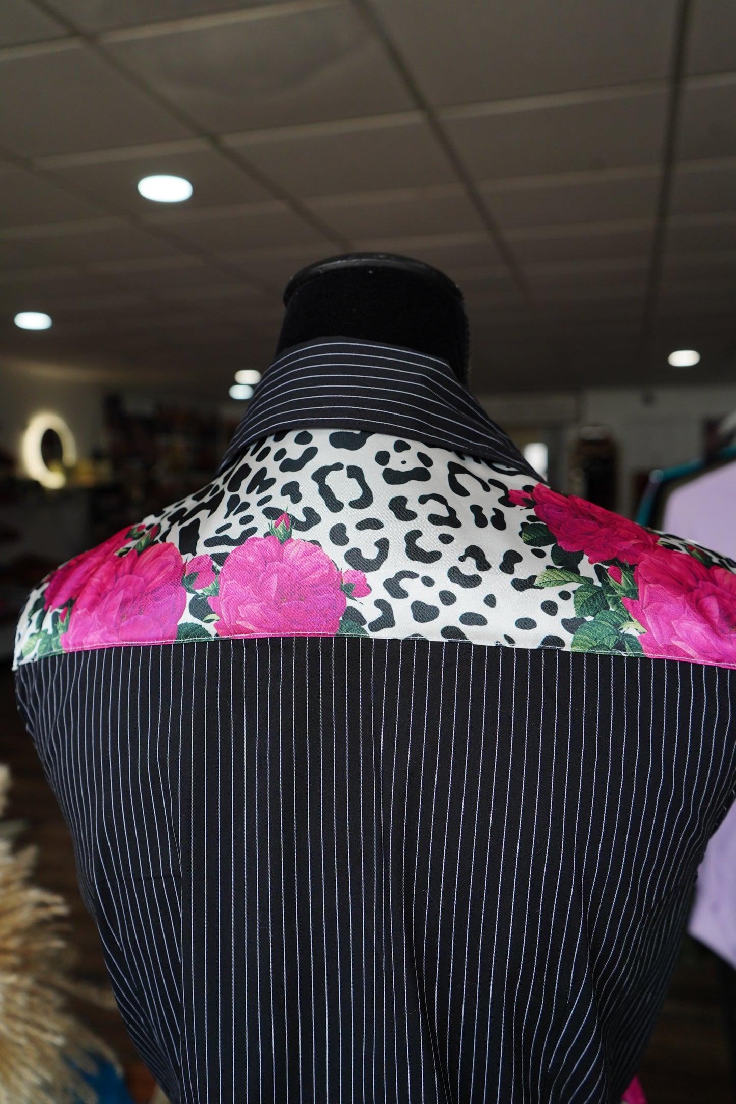 M - Pink Roses & Snow Leopard on B/W Stripe Cotton Button Down