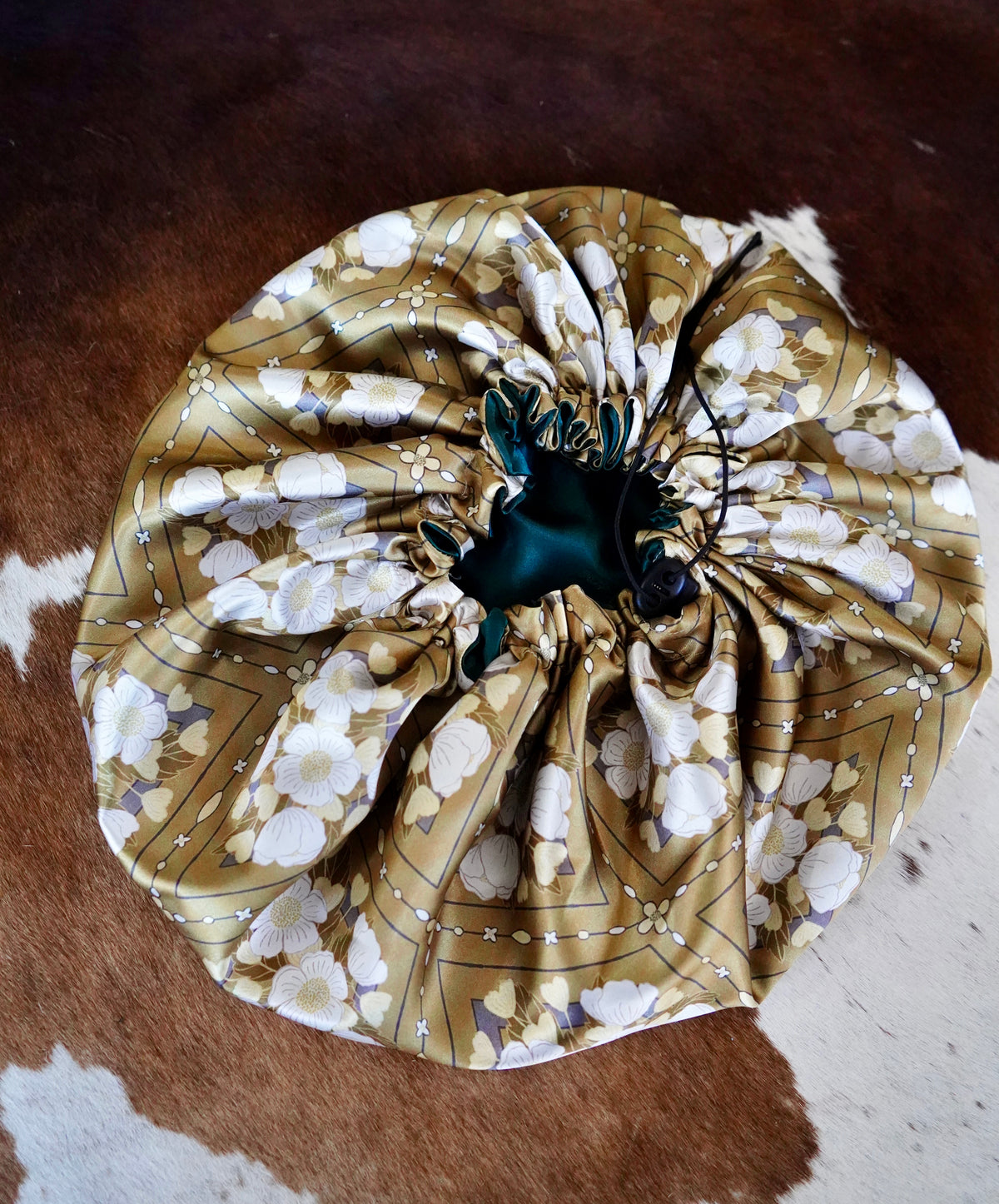 Daisy Satin Bonnets
