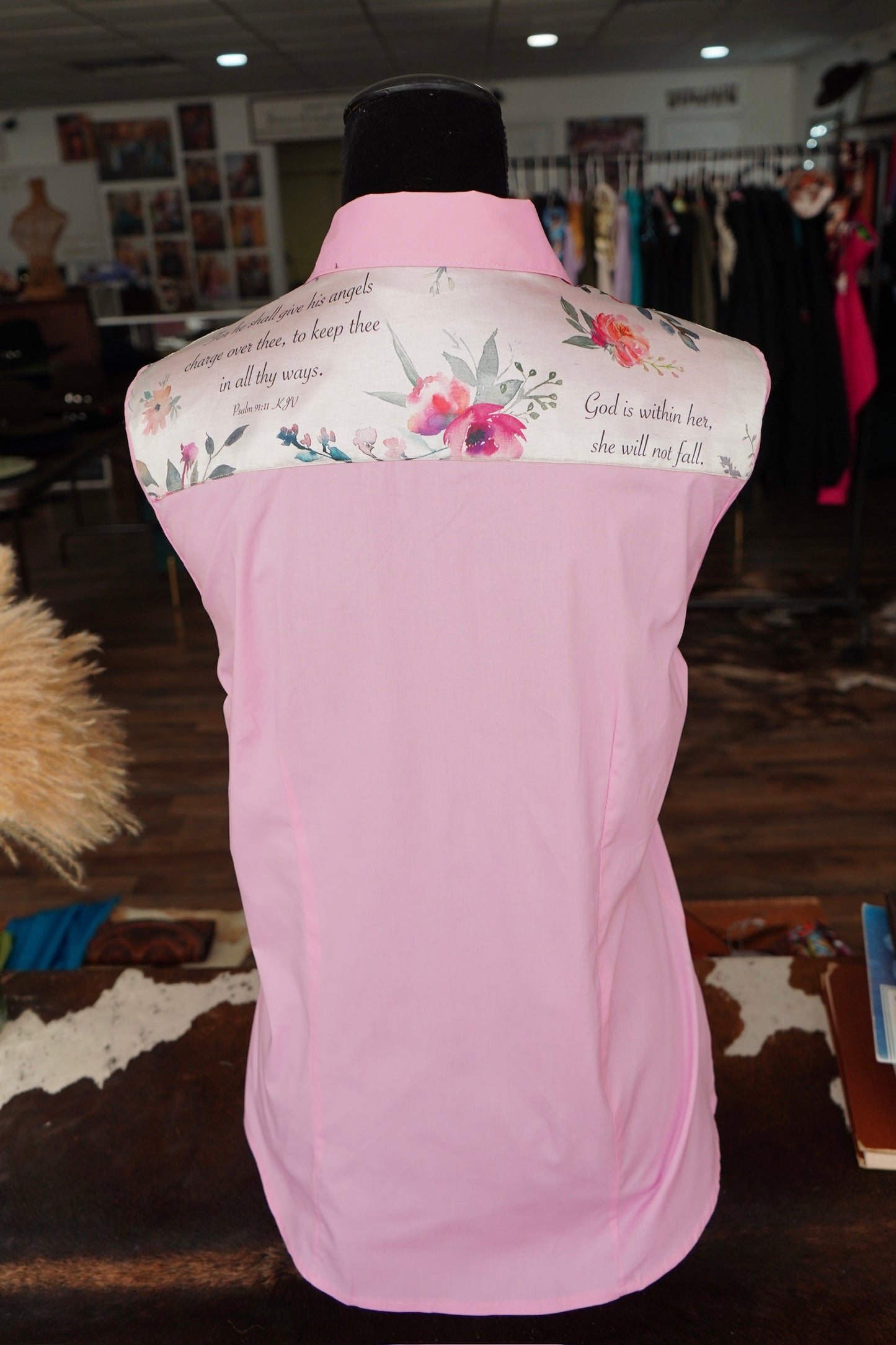 2XL - Tan Verses on Light Pink Cotton Button Down