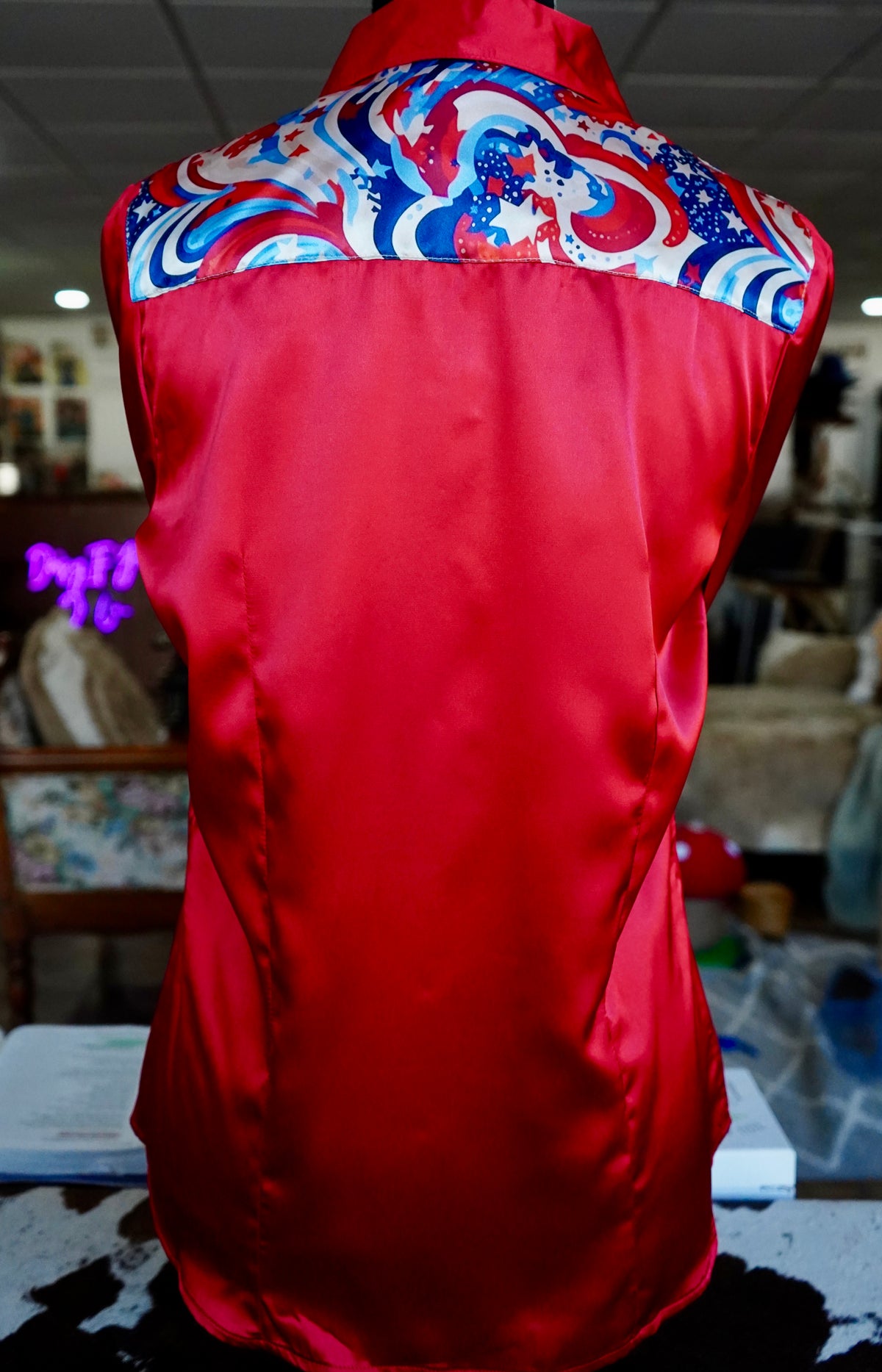 M - Vintage Patriotic on Red Satin Button Down