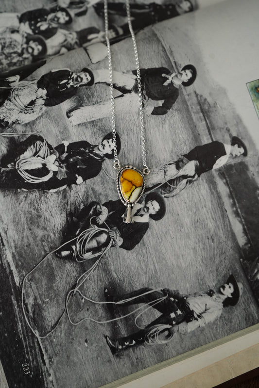 Honey Dahlia w/ Blossom Necklace