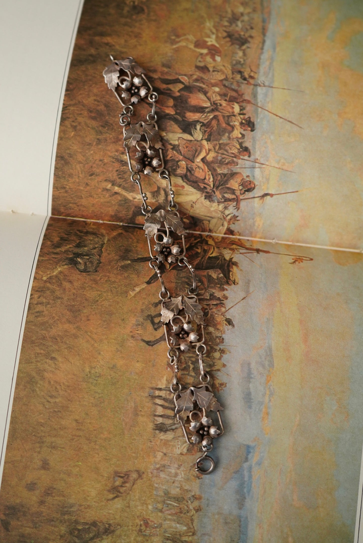 Vintage Sterling Silver Leaf Clasp Bracelet