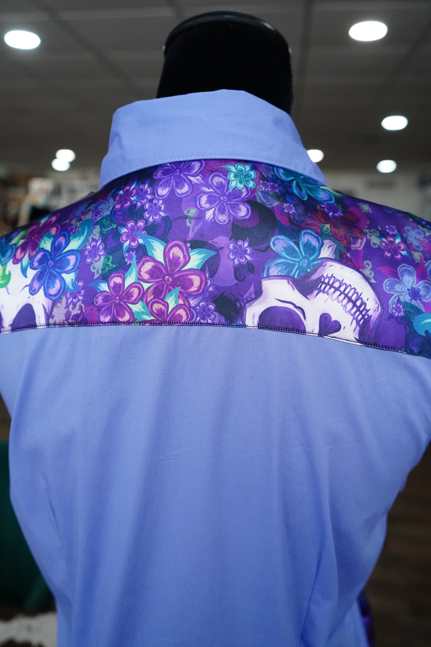 XL - Purple Skulls & Roses on Lilac Cotton Button Down