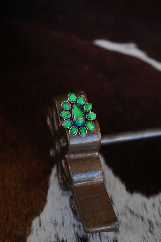 Peacock Dahlia Oval Cluster Ring - Sz 9