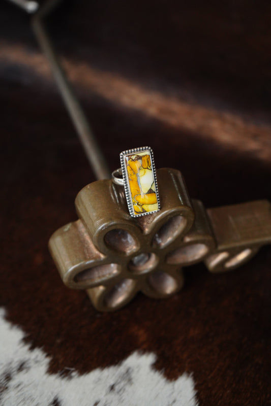 Honey Dahlia Bar Ring - Sz 10