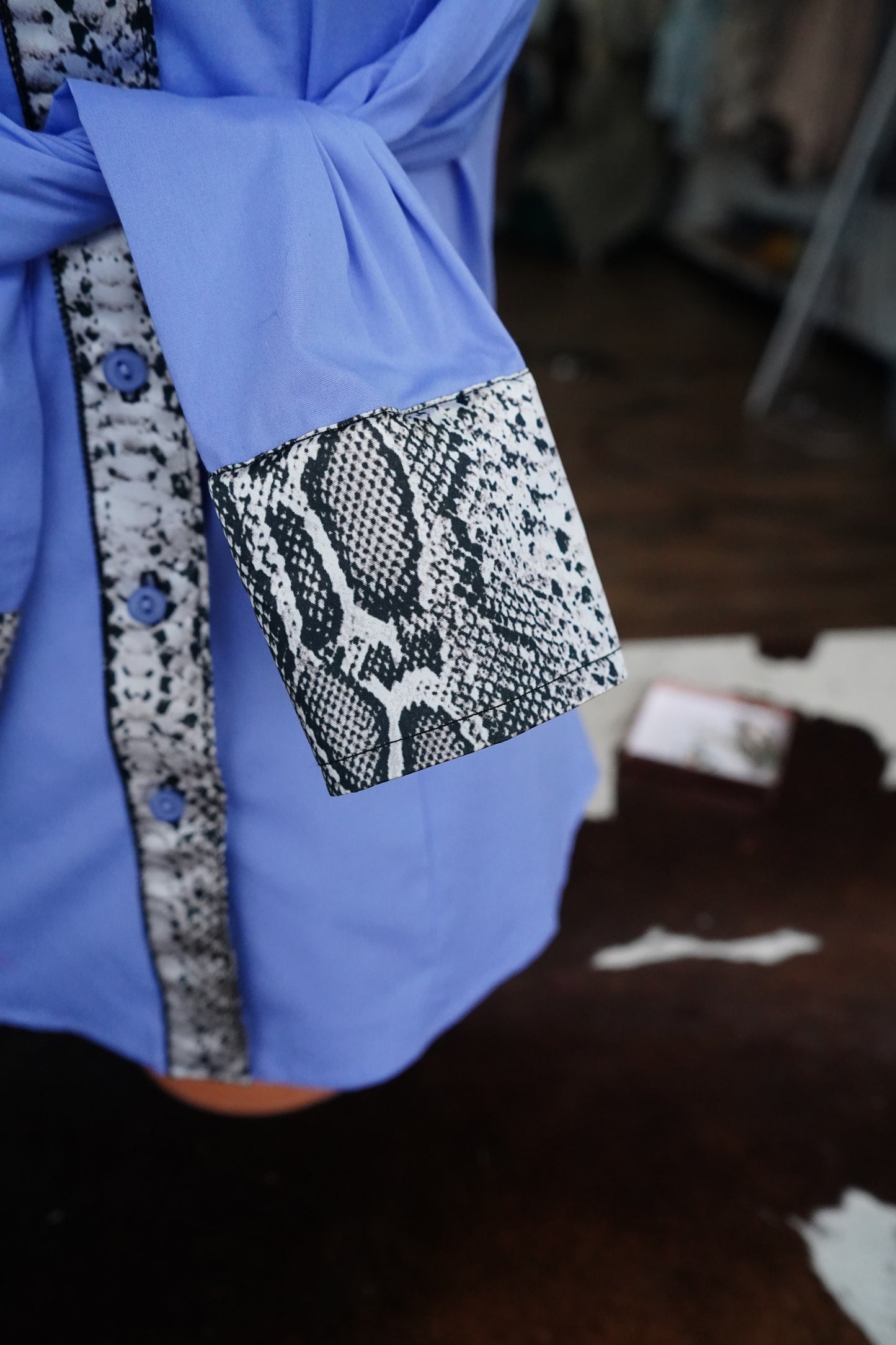 M - Snakeskin on Lilac Cotton Button Down