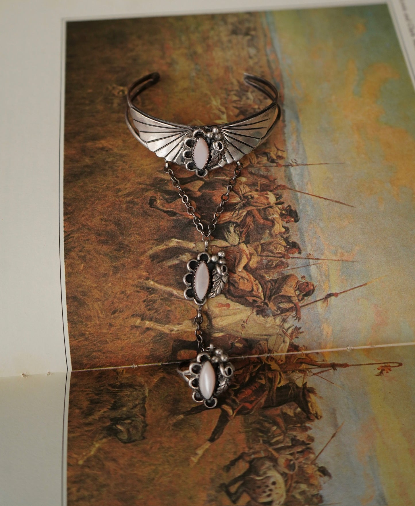 Vintage MOP Lariat Bracelet - Sz 6.25