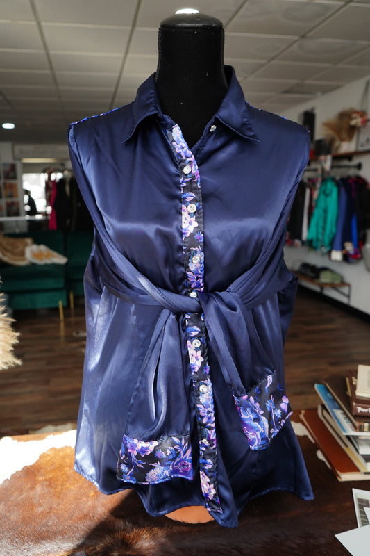 PRELOVED - 2XL - Purple & Mauve Floral on Navy Satin Button Down