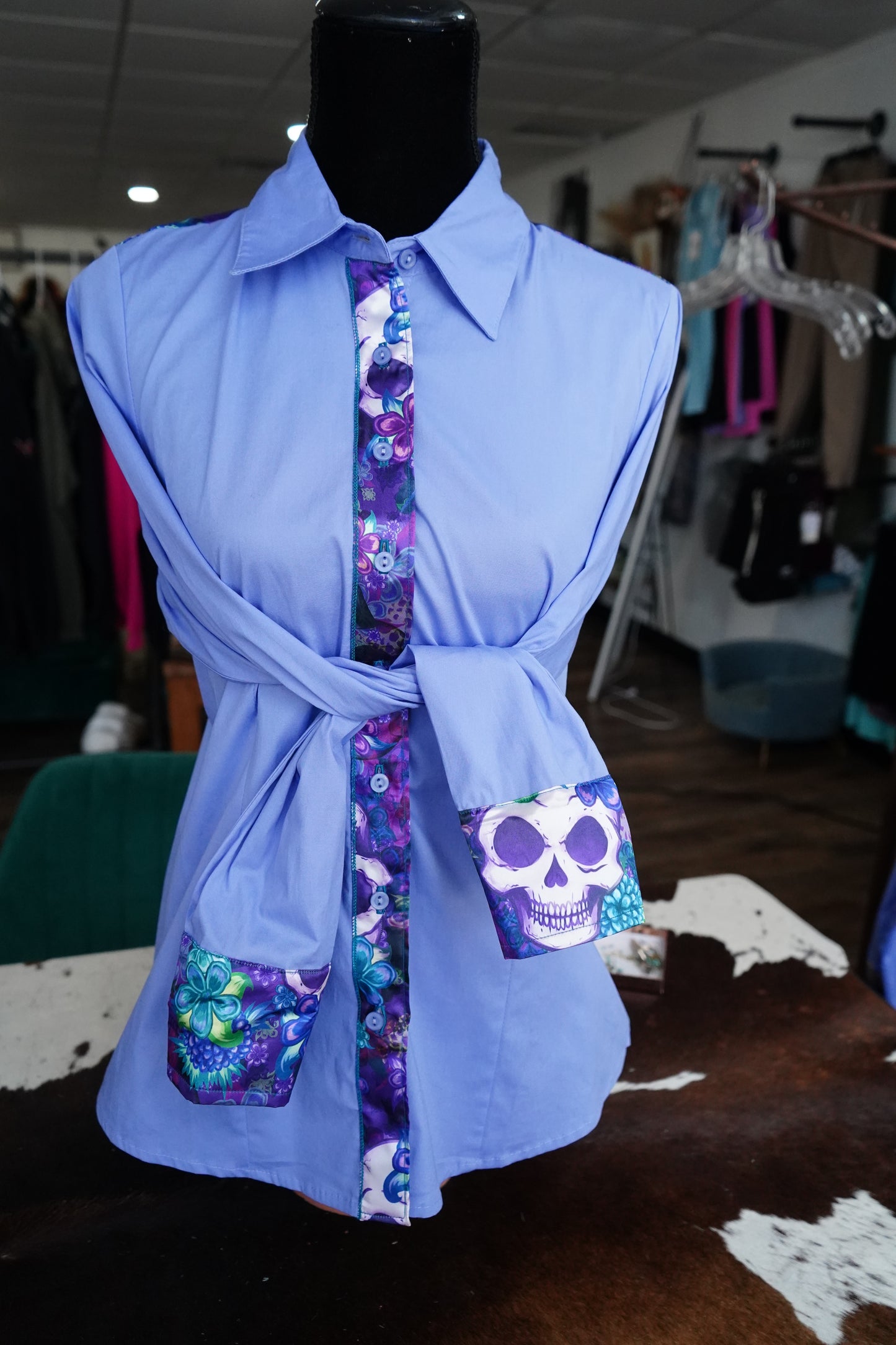 XL - Purple Skulls & Roses on Lilac Cotton Button Down