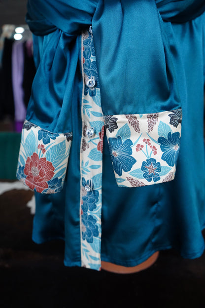 L - Cream & Turquoise Floral on Teal Satin Button Down