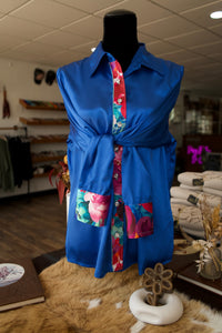 XL - Watercolor Floral w/ Pink & Black Feathers on Royal Blue Button Down