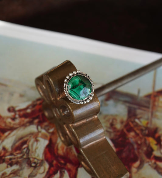 Malachite w/ Round Beaded Border Ring - Sz 5.5