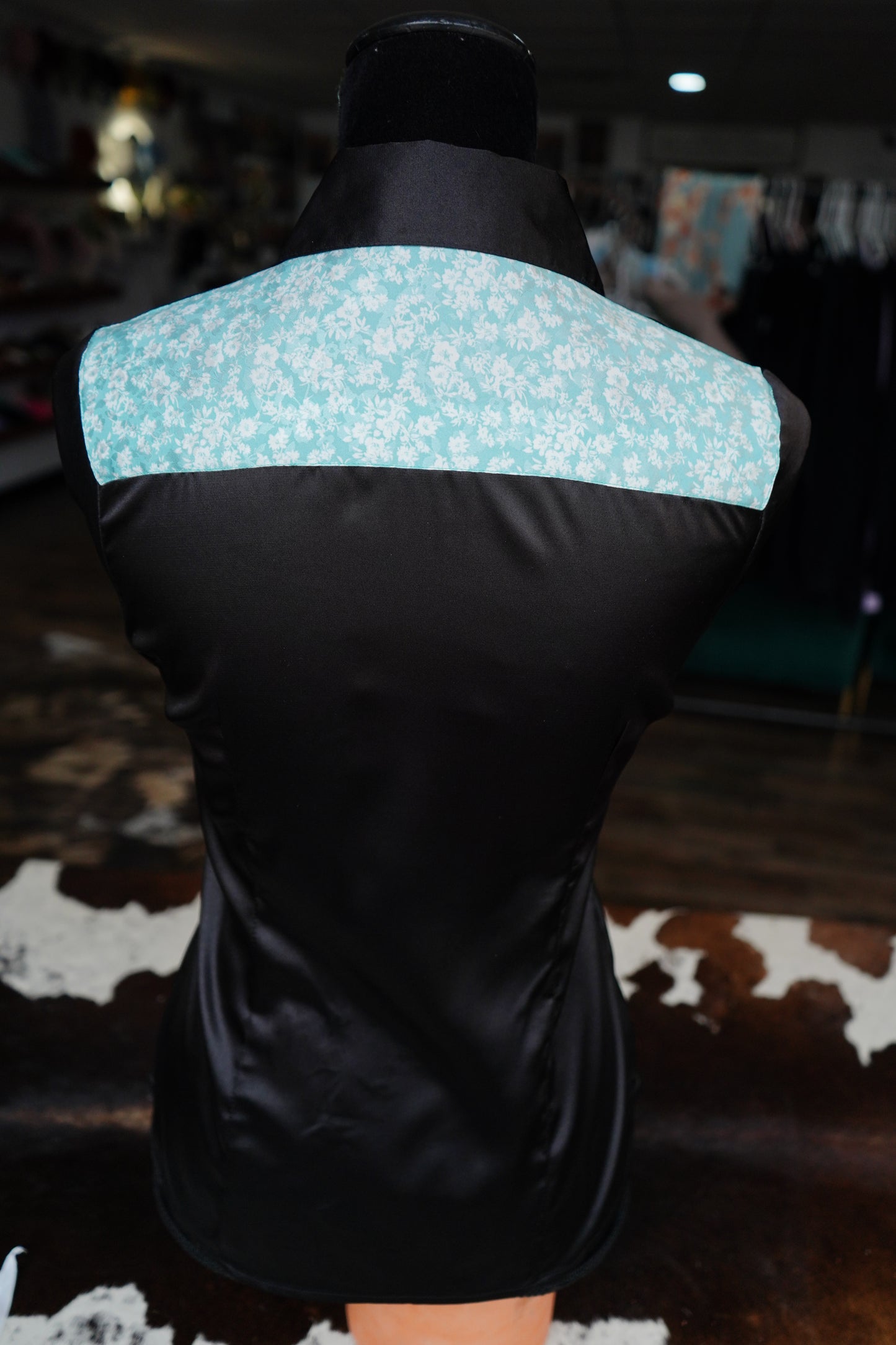 S - White & Turquoise Jacquard Floral on Black Satin Button Down