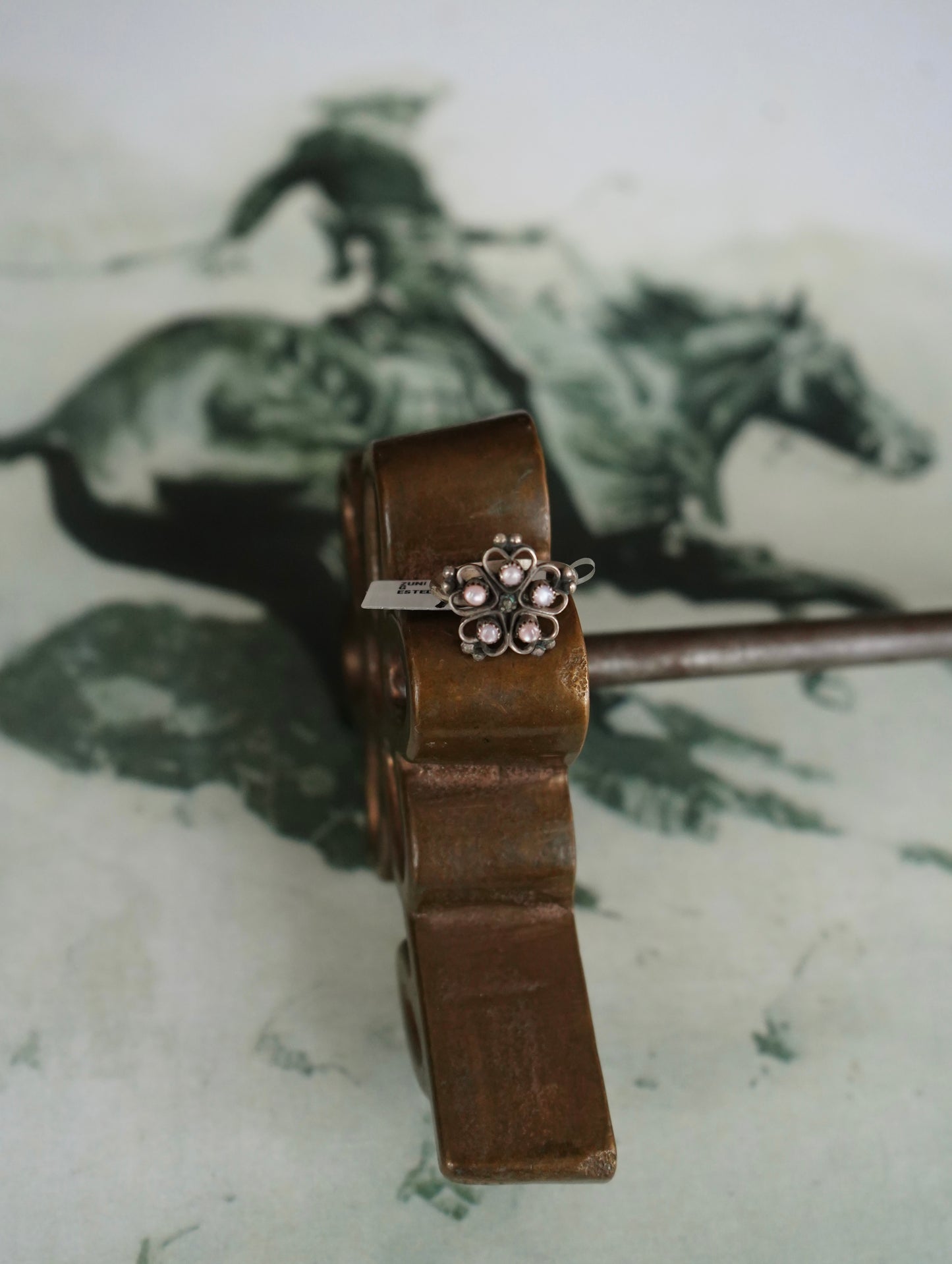 Vintage 5 Stone MOP Flower Ring - Sz 9.5