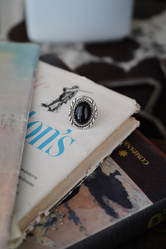 Vintage Round Black Onyx Ring - Sz 5.75