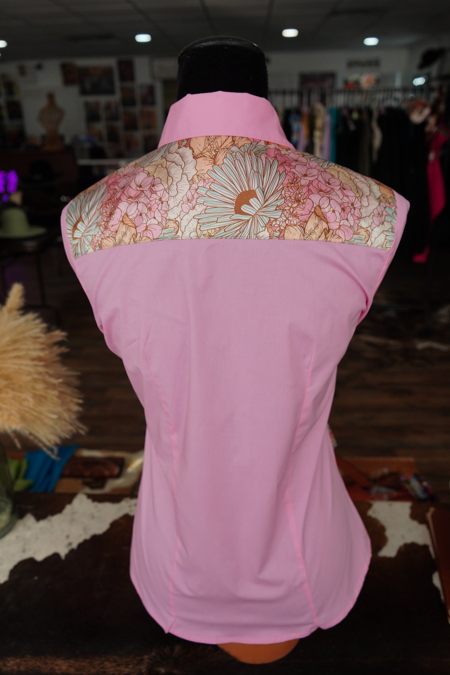 M - Pastel Daisy Floral on Light Pink Cotton Button Down