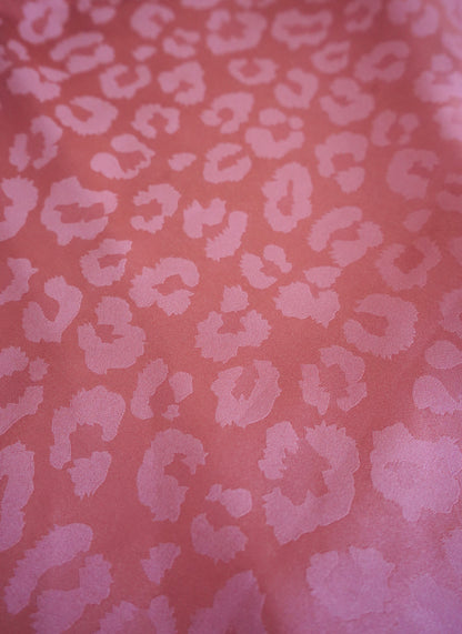 Large Jacquard Cheetah DS Wild Rags