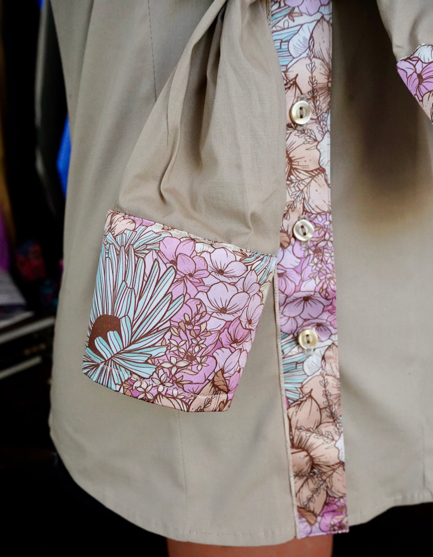 S - Daisy Pastel Floral on Tan Cotton Button Down