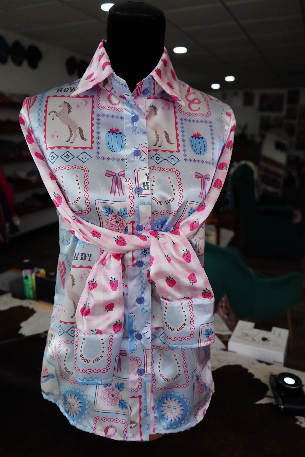 Daisy Original Howdy Patches w/ Plaid Strawberries Button Down - Size 8
