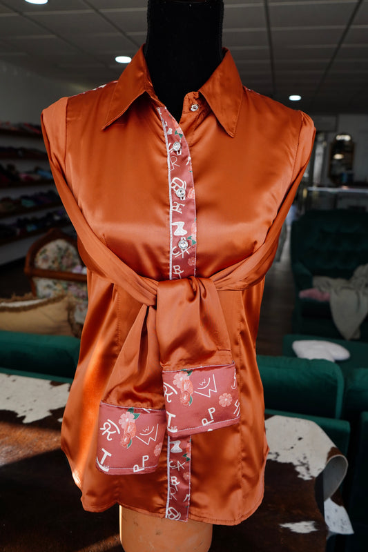 S - Pink Daisy Brands on Rust Satin Button Down
